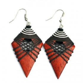Natural Pointed Earrings
